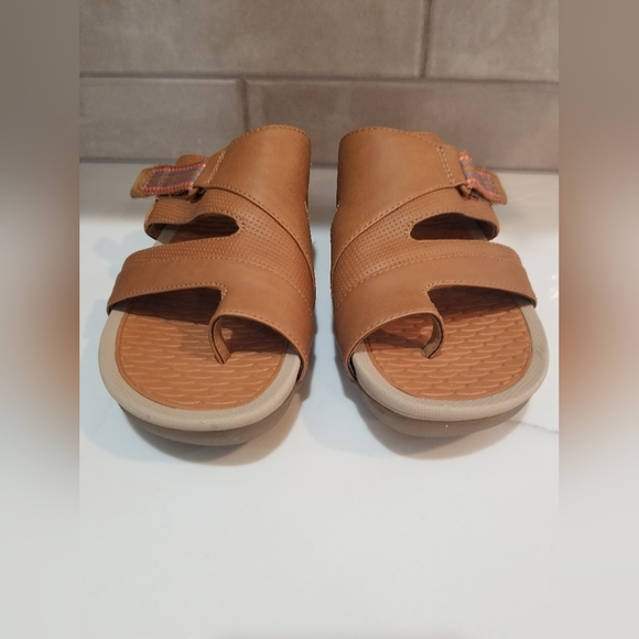 Bare trap Sandals - Picture 1 of 8